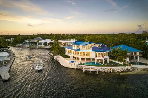 180 Pompano Drive Key Largo FL 33037