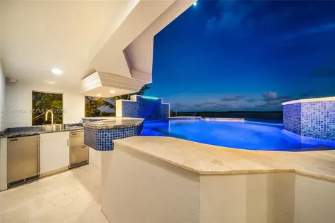 180 Pompano Drive Key Largo FL 33037