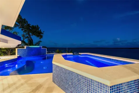 180 Pompano Drive Key Largo FL 33037