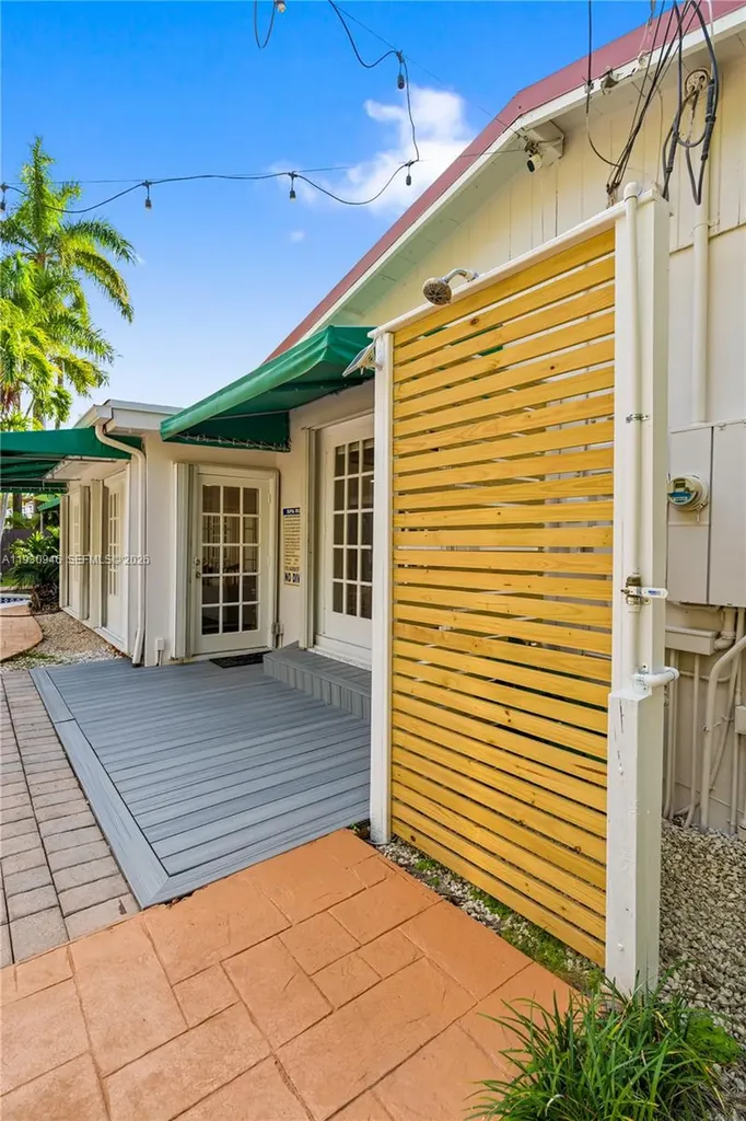 1344 Seabreeze Boulevard Fort Lauderdale FL 33316