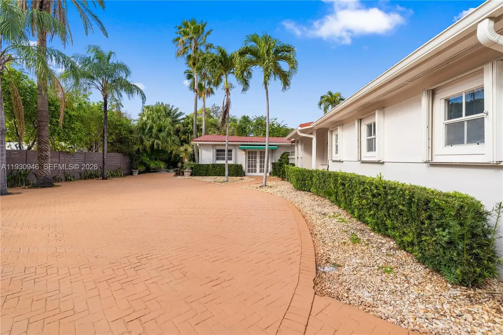 1344 Seabreeze Boulevard Fort Lauderdale FL 33316