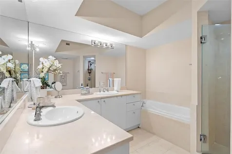 19900 E Country Club Drive Aventura FL 33180