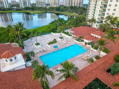 19900 E Country Club Drive Aventura FL 33180