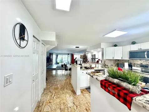934 NE 27th Avenue Hallandale Beach FL 33009