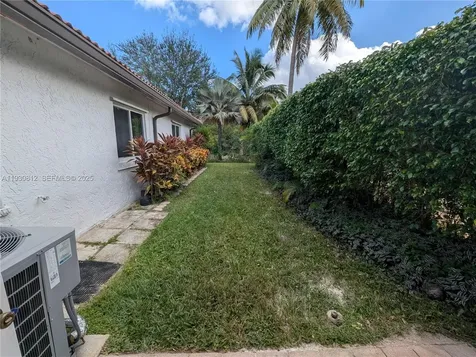 5245 NW 58th Terrace Coral Springs FL 33067