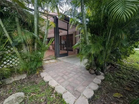 5245 NW 58th Terrace Coral Springs FL 33067