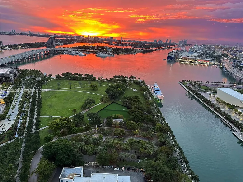 900 Biscayne Boulevard Miami FL 33132