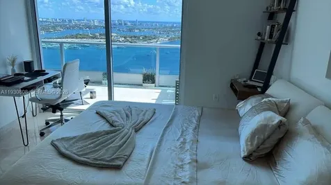 900 Biscayne Boulevard Miami FL 33132