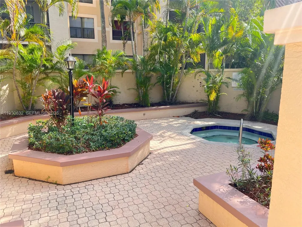 4581 W Mcnab Road Pompano Beach FL 33069