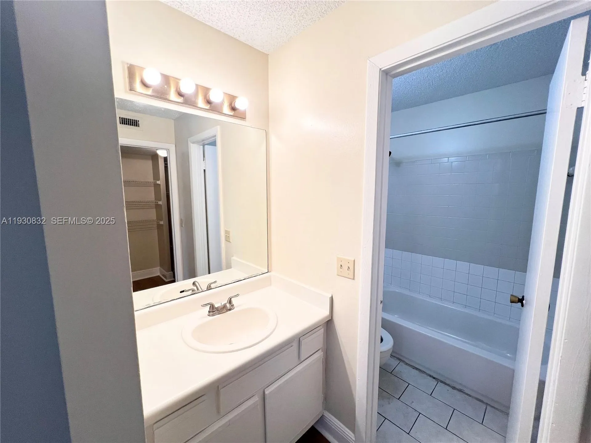 4581 W Mcnab Road Pompano Beach FL 33069