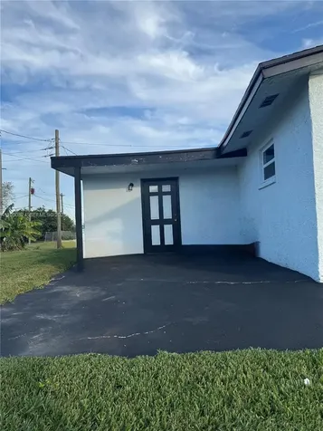 415 SE 4th Street South Bay FL 33493