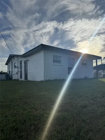 415 SE 4th Street South Bay FL 33493
