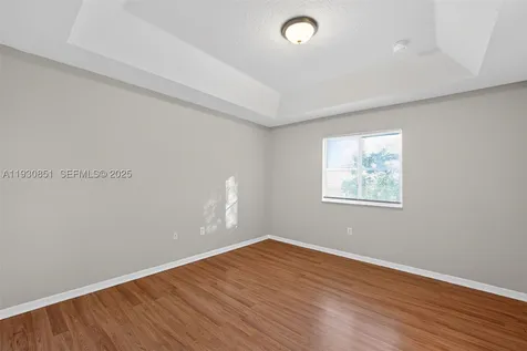 1614 SE 31st Court Homestead FL 33035