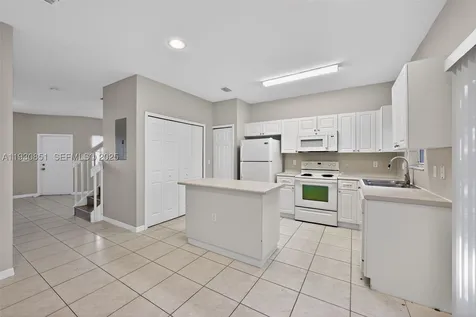1614 SE 31st Court Homestead FL 33035