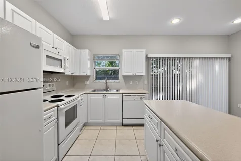 1614 SE 31st Court Homestead FL 33035