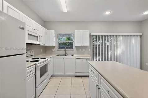 1614 SE 31st Court Homestead FL 33035