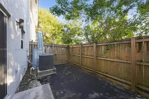 1614 SE 31st Court Homestead FL 33035