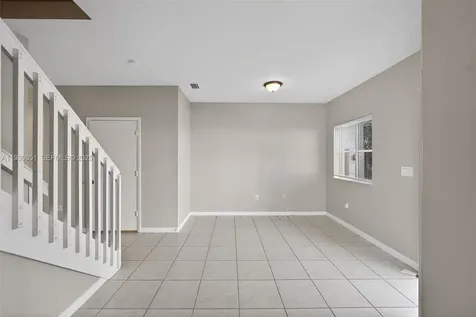 1614 SE 31st Court Homestead FL 33035