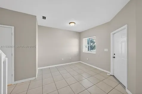1614 SE 31st Court Homestead FL 33035