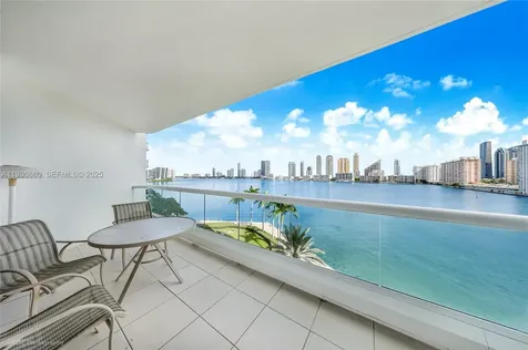 2600 Island Boulevard Aventura FL 33160