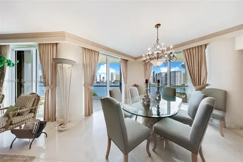 2600 Island Boulevard Aventura FL 33160