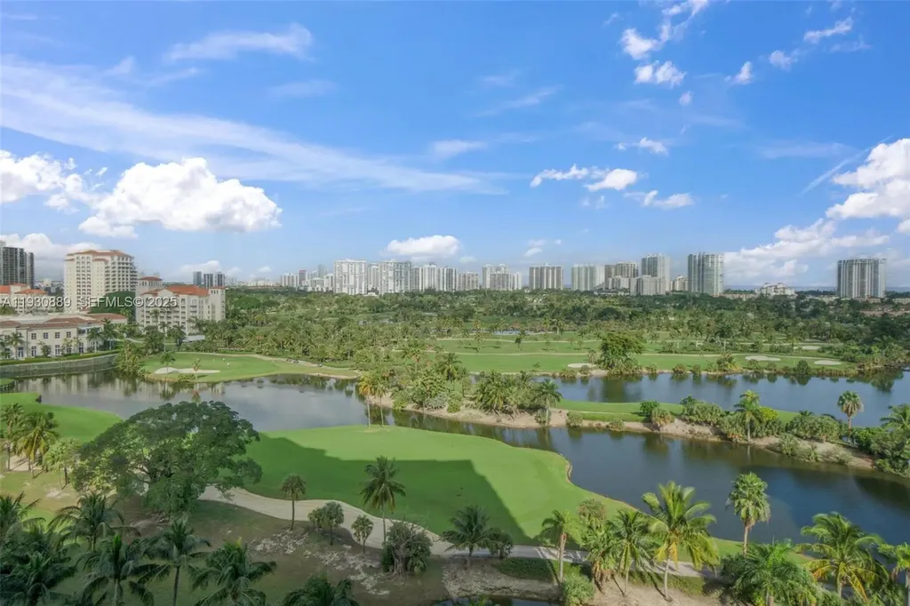 19501 W Country Club Drive Aventura FL 33180