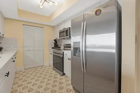 19501 W Country Club Drive Aventura FL 33180