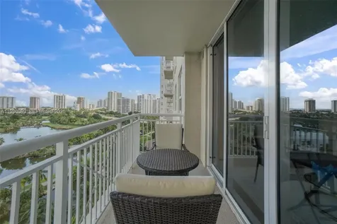 19501 W Country Club Drive Aventura FL 33180