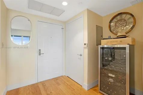 19501 W Country Club Drive Aventura FL 33180