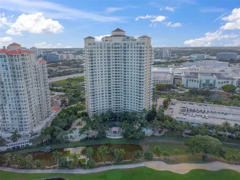 19501 W Country Club Drive Aventura FL 33180