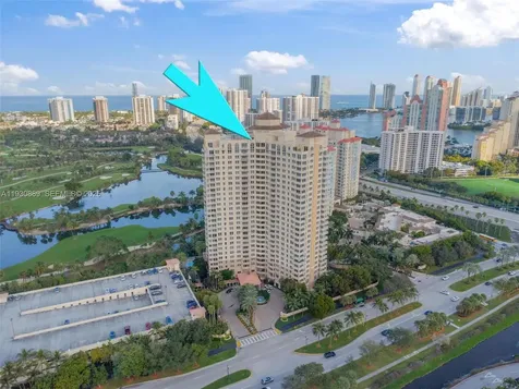 19501 W Country Club Drive Aventura FL 33180
