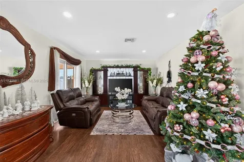 2901 NW 185th Street Miami Gardens FL 33056