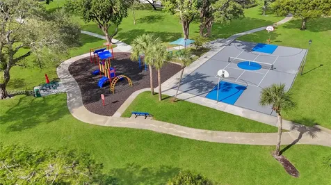 1515 15th Court Palm Beach Gardens FL 33410