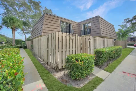 1515 15th Court Palm Beach Gardens FL 33410