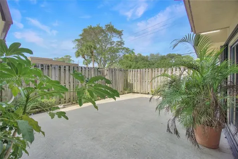 1515 15th Court Palm Beach Gardens FL 33410