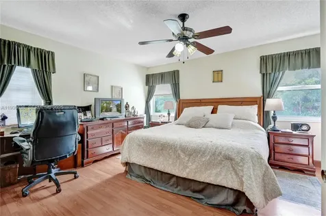 11728 SW 118th Terrace Miami FL 33186