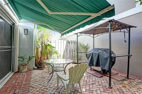 11728 SW 118th Terrace Miami FL 33186