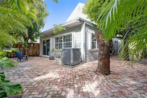 11728 SW 118th Terrace Miami FL 33186