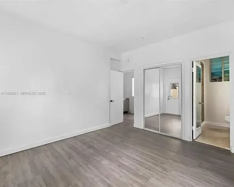 2822 Pine Tree Drive Miami Beach FL 33140