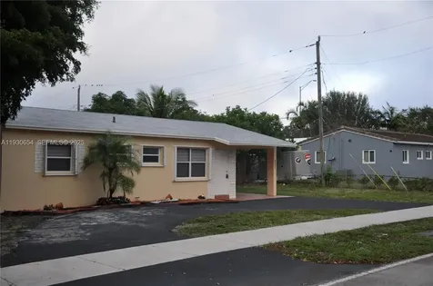 571 NE 61st Street Oakland Park FL 33334