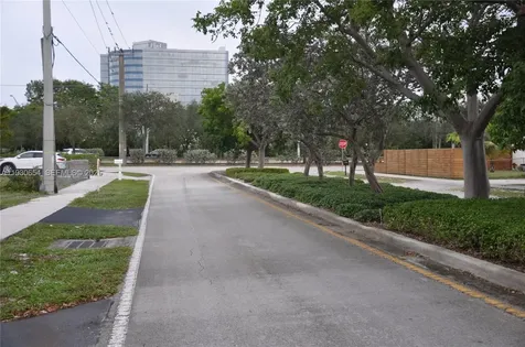 571 NE 61st Street Oakland Park FL 33334