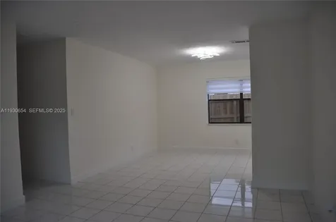 571 NE 61st Street Oakland Park FL 33334
