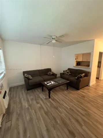 118 E Salisbury E West Palm Beach FL 33417