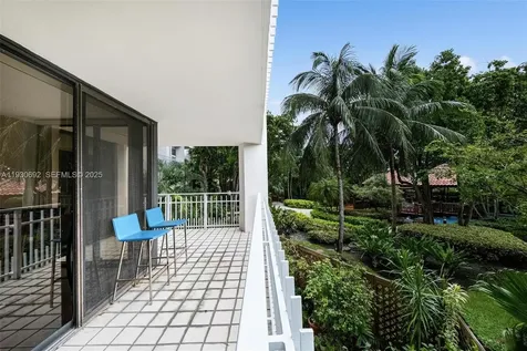 2000 Towerside Terrace Miami FL 33138