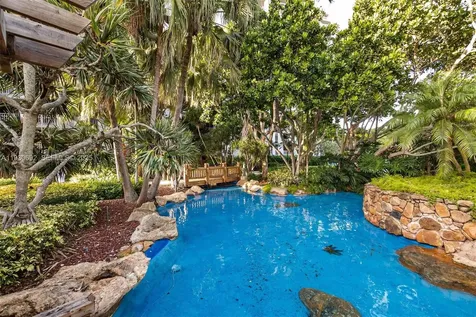2000 Towerside Terrace Miami FL 33138