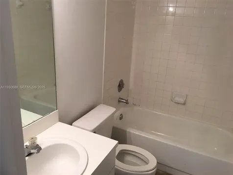 8255 Lake Drive Doral FL 33166