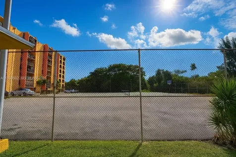 4705 NW 7th Street Miami FL 33126