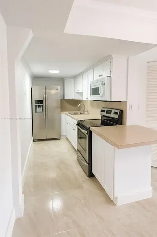 4705 NW 7th Street Miami FL 33126