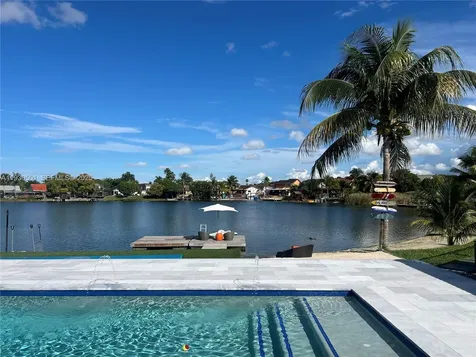 6101 SW 153rd Court Road Miami FL 33193