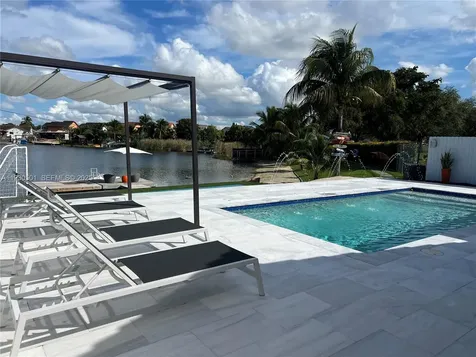 6101 SW 153rd Court Road Miami FL 33193